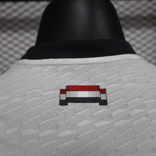 Manchester United – Maillot Extérieur Blanc – 2024/2025 – Version Player