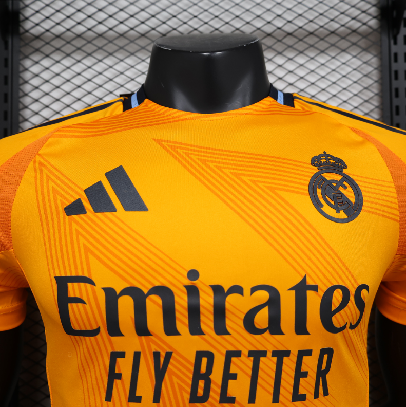 Real Madrid — Maillot Extérieur 2024/2025 ( Version Player )