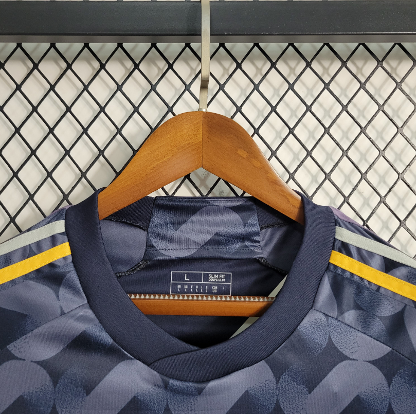 Maillot Extérieur – Real Madrid – Saison 2023/2024