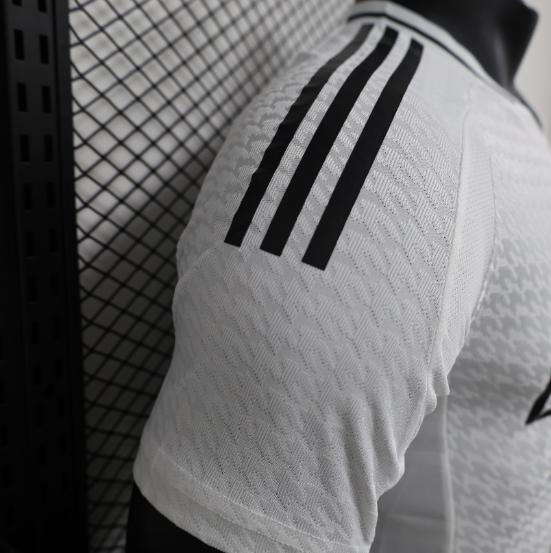 Real Madrid — Maillot Domicile 2024/2025 (Version Player)