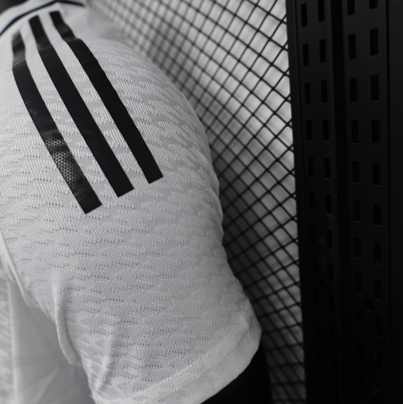 Real Madrid — Maillot Domicile 2024/2025 (Version Player)