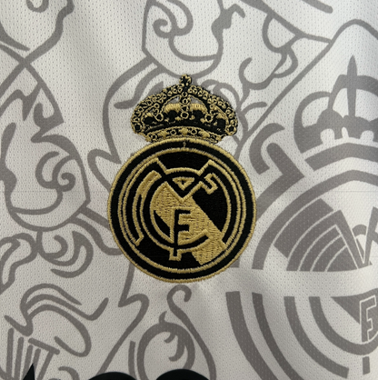 Real Madrid – Maillot Concept Blanc – 2024/2025 – Version Fan