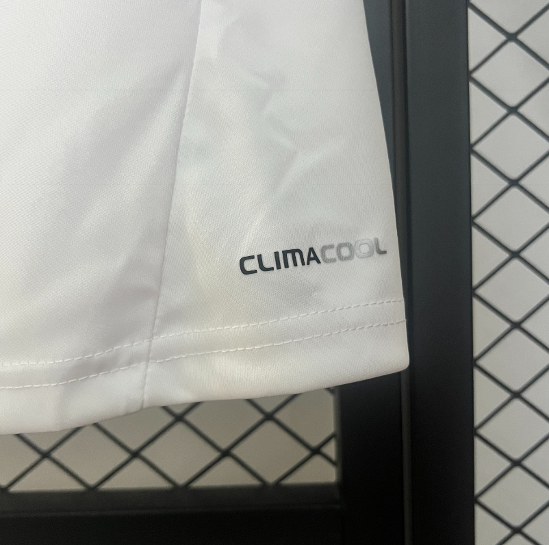 Olympique Lyonnais – Maillot Domicile 2010 -2011