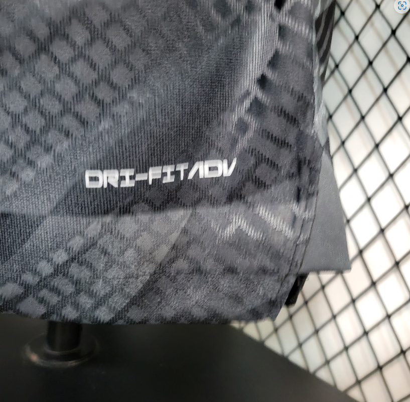 Maillot Liverpool Extérieur – Saison 2023/2024