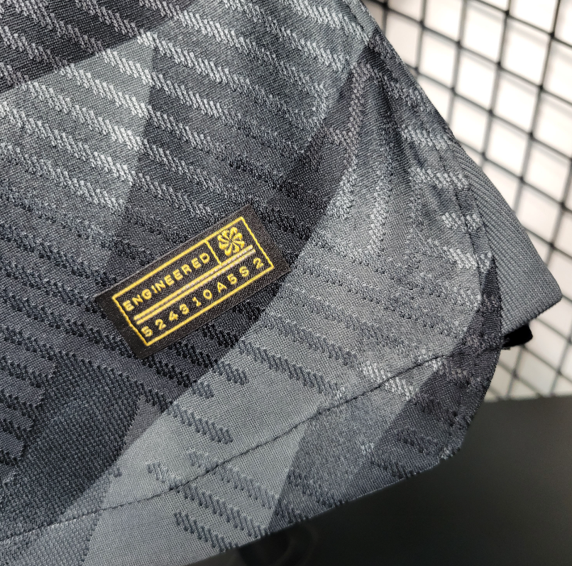 Maillot Liverpool Extérieur – Saison 2023/2024