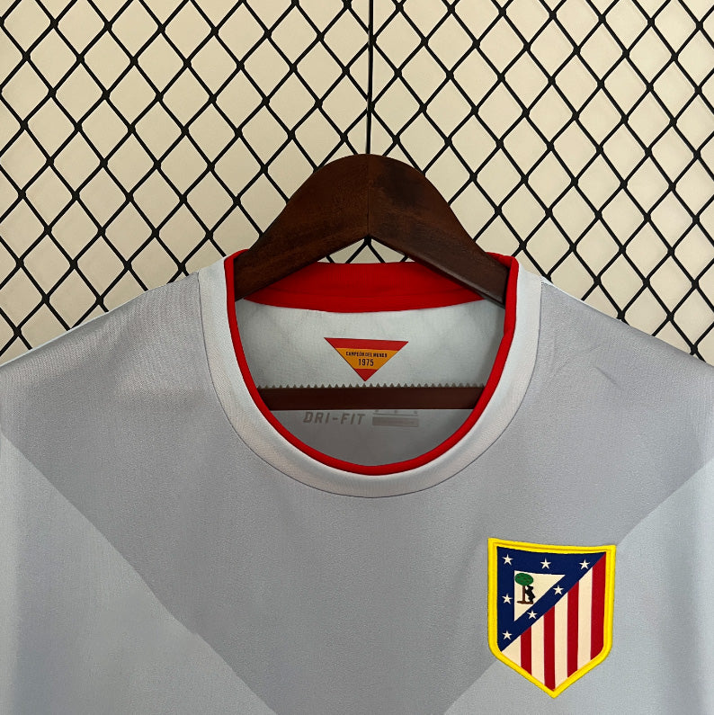 Atlético de Madrid – Maillot Extérieur Rétro
