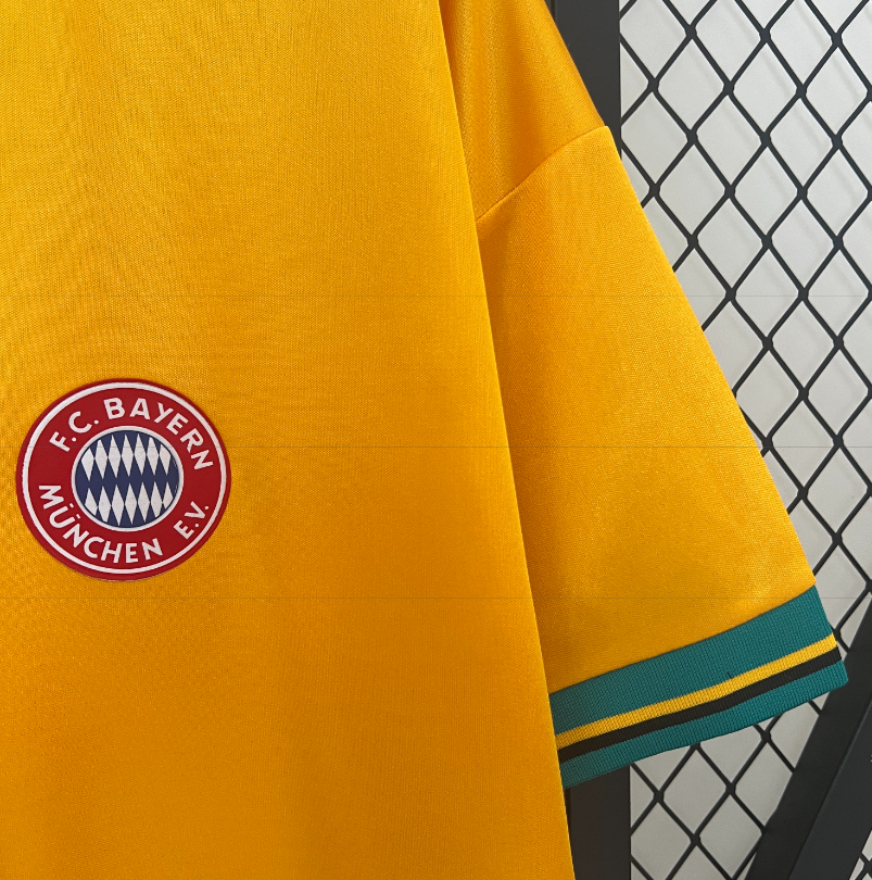 Bayern Munich – Maillot Away Vintage Jaune Opel