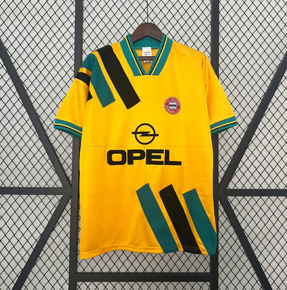 Bayern Munich – Maillot Extérieur Rétro – Version Fan