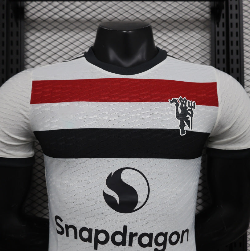 Maillot Manchester United Extérieur Blanc – Saison 2024/2025