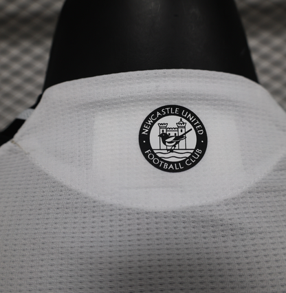 Newcastle United – Maillot Domicile – 2024/2025 – Version Player