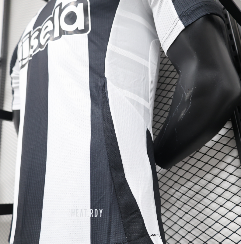 Maillot Newcastle United – Domicile 2024/2025