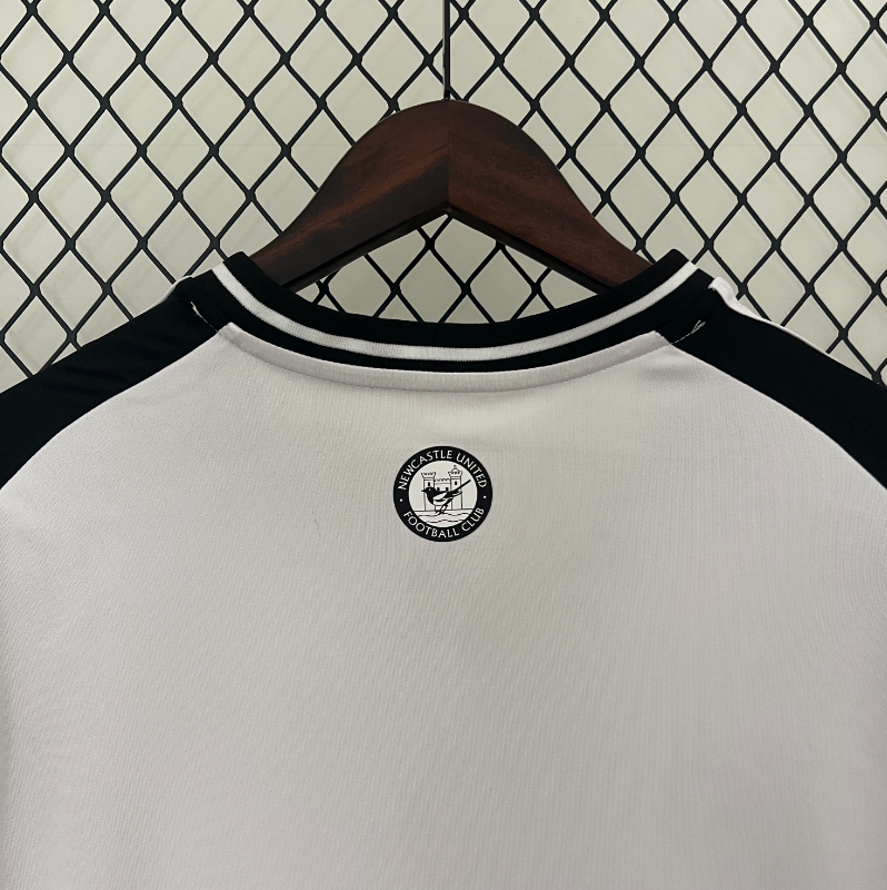 Maillot Newcastle United – Domicile 2024/2025