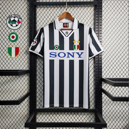 Juventus – Maillot Domicile Rétro – 1997/1998 – Version Player