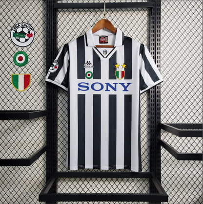 Juventus – Maillot Domicile Rétro – 1997/1998 – Version Player