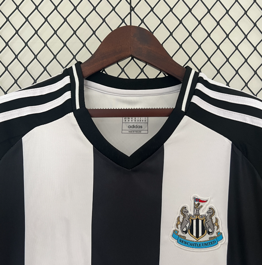 Newcastle United – Maillot Domicile – 2024/2025 – Version Fan