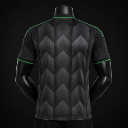 RC Lens maillot extérieur 2026/2027 version Player vue de dos sur mannequin noir
